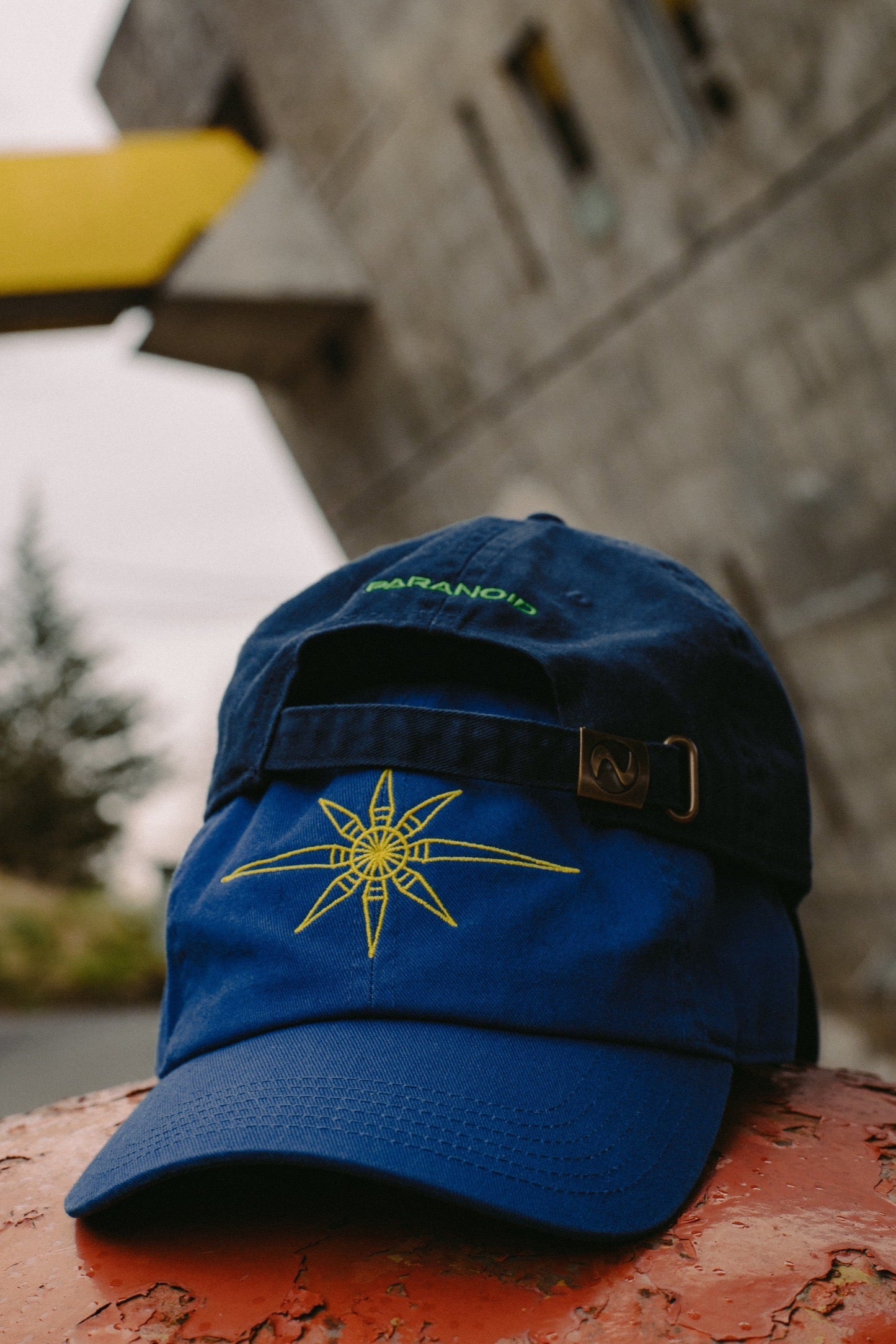 PARANOID"SYMBOL" CAP