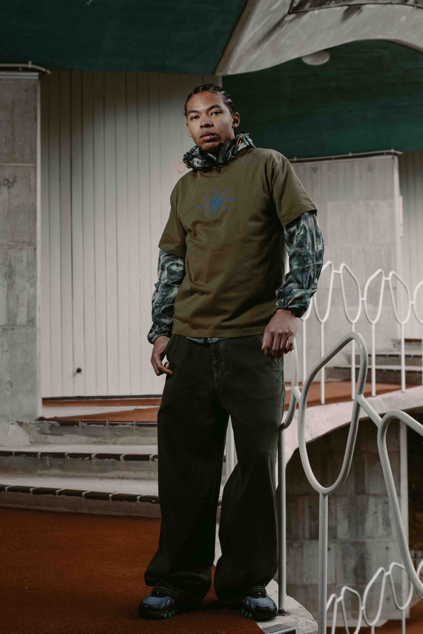 PARANOID"SYMBOL" T-Shirt【OLV】