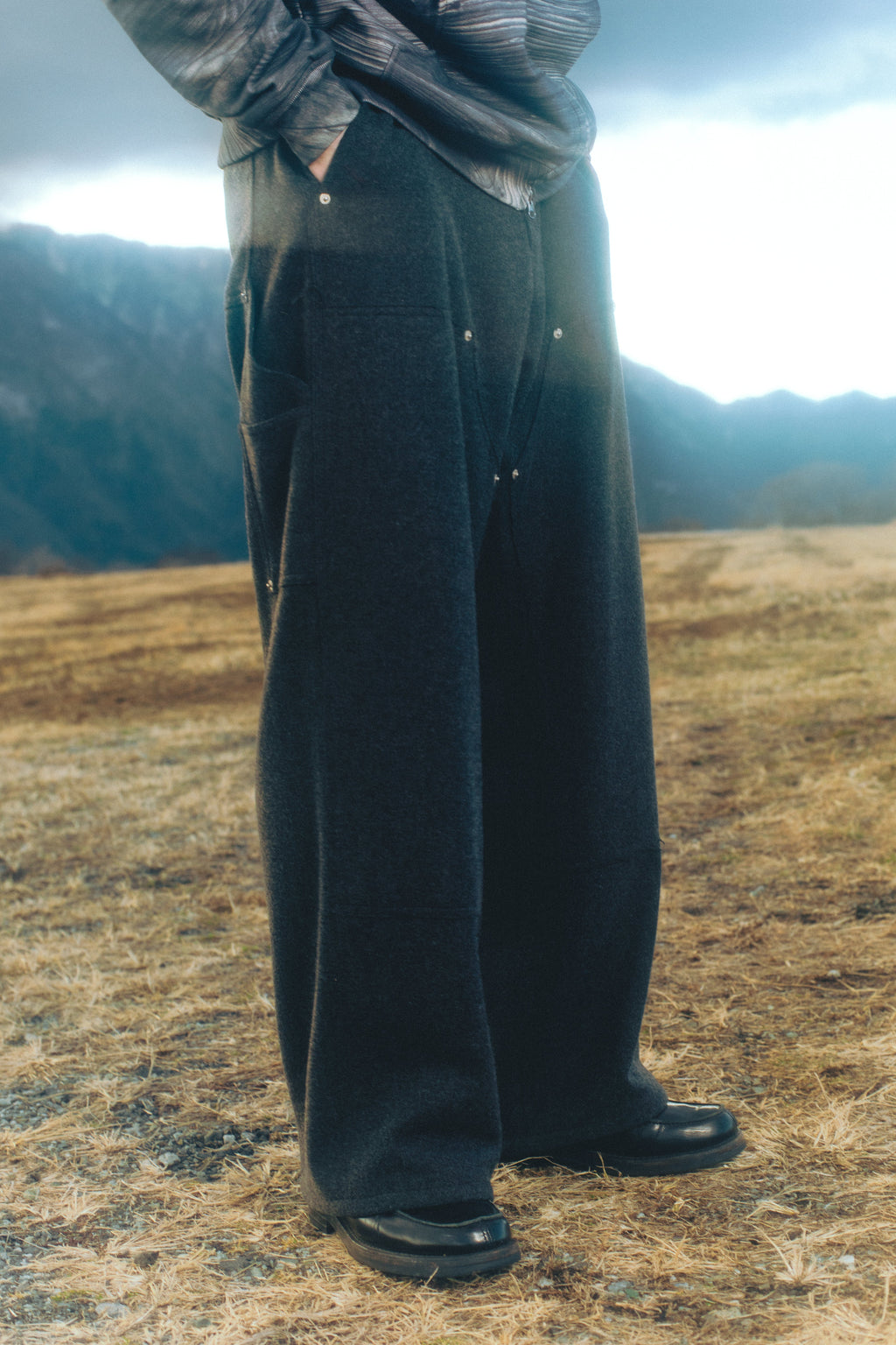 "black" melange painter pants