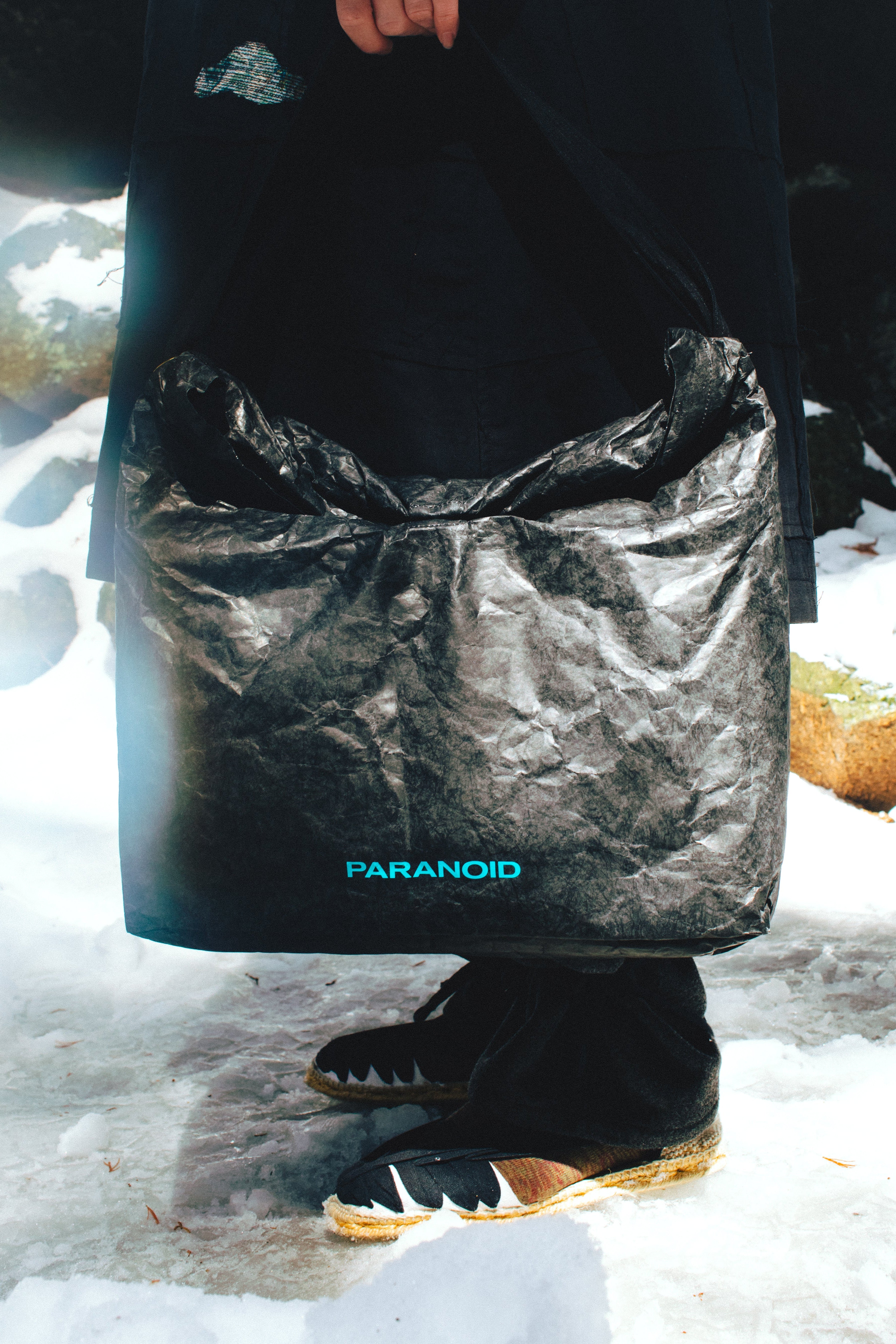 "tyvek scrool" shoulder bag