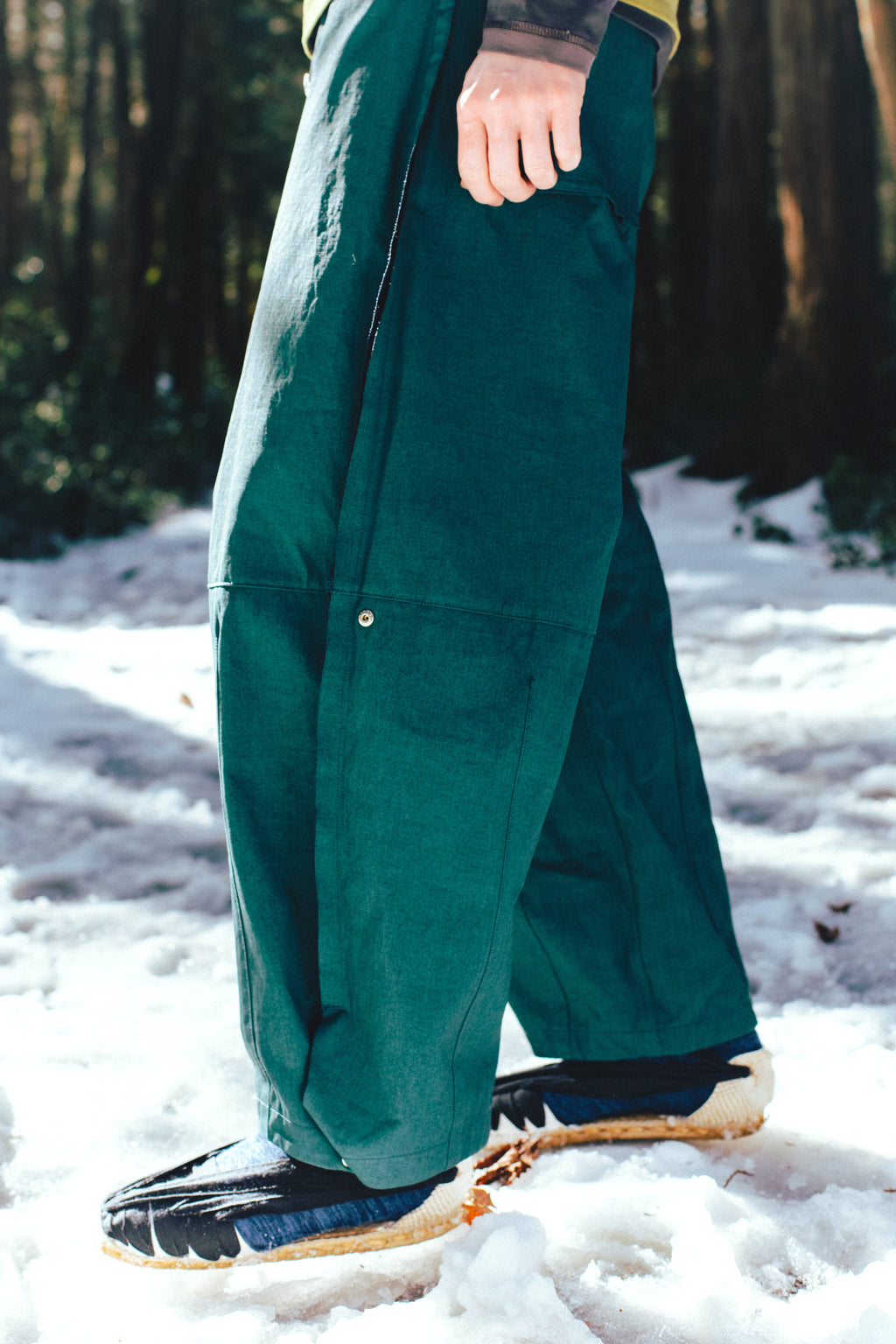 ”kane” overprint balloon pants