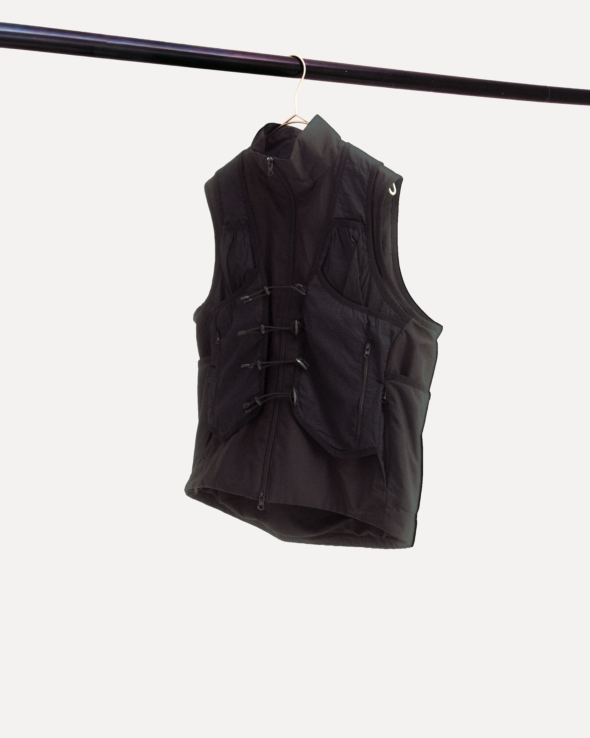 "multi pocket layered" vest
