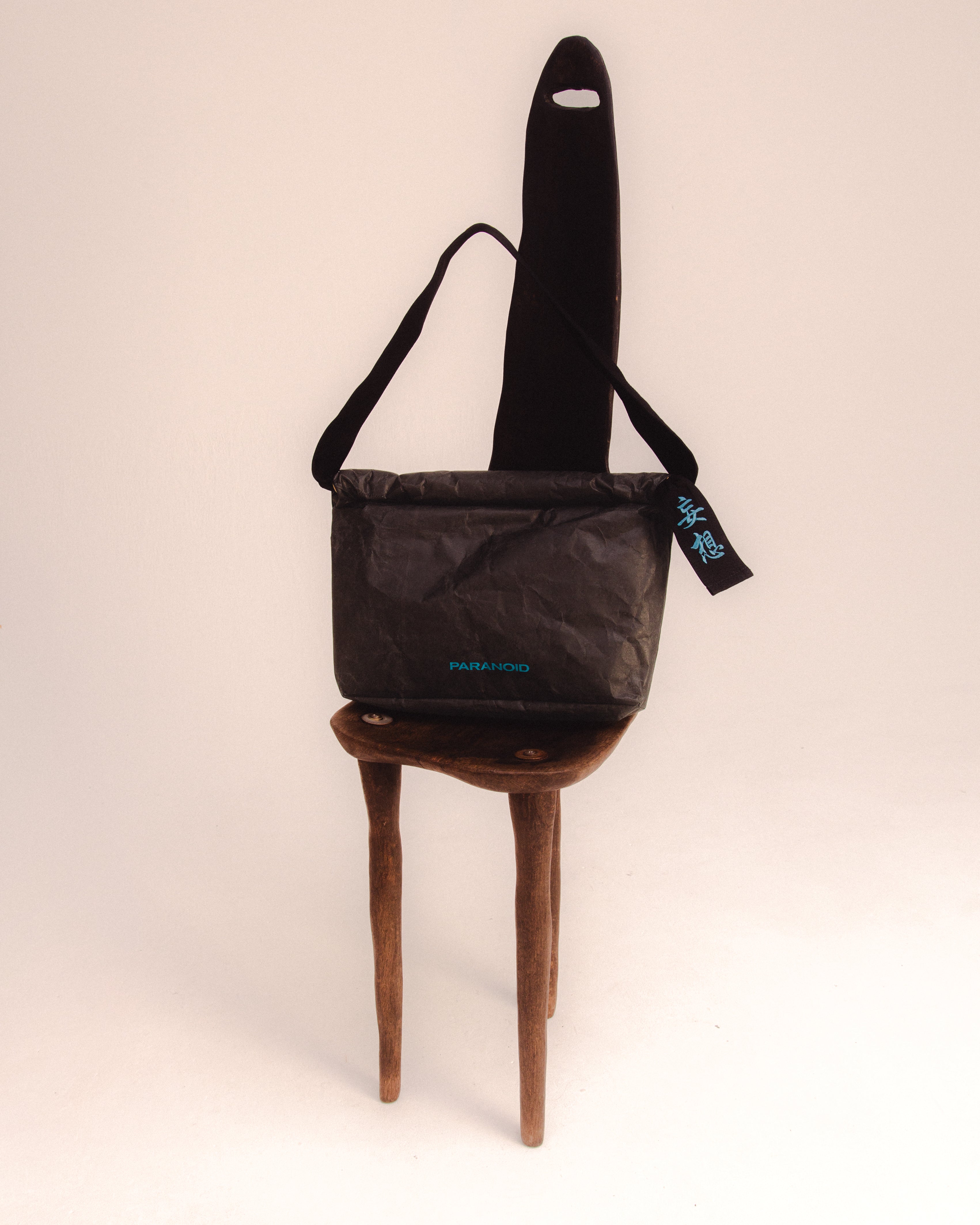 "tyvek scrool" shoulder bag